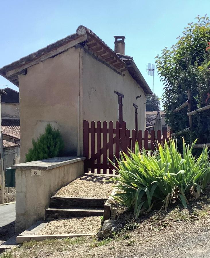 Le Tourniquet - Aubeterre Tiny Houseヴィラ エクステリア 写真